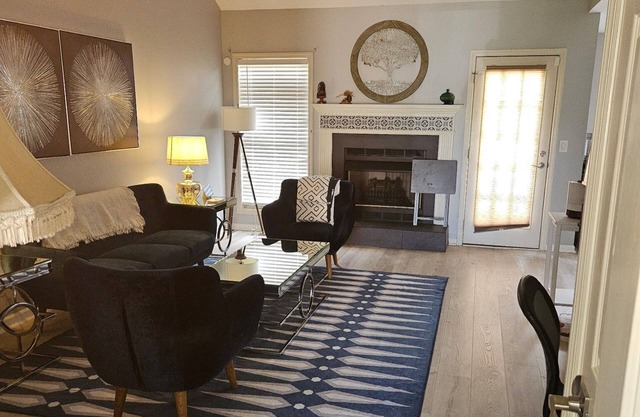 3-bedroom house in charming Nashville with WiFi, AC. Book now