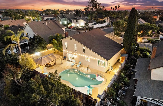 3-bedroom house in welcoming San Diego with AC