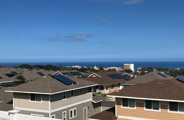 3-bedroom house in welcoming Wailuku with WiFi