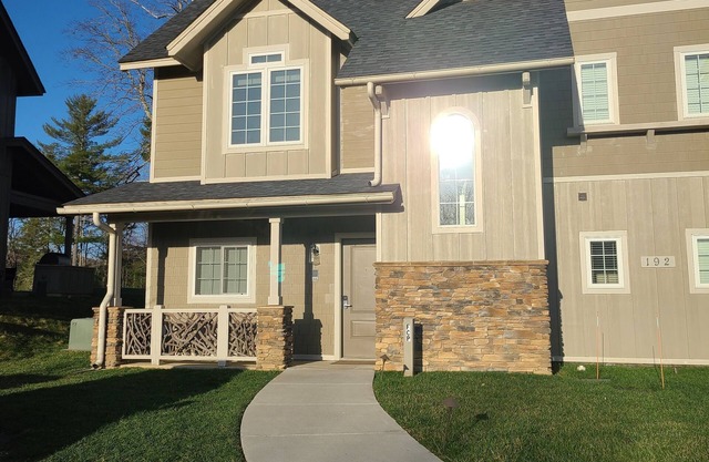 3 Bedroom Luxury Townhome in Cashiers