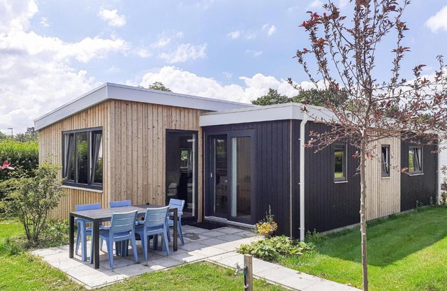 3 Bedroom Nice Home In Heinkenszand