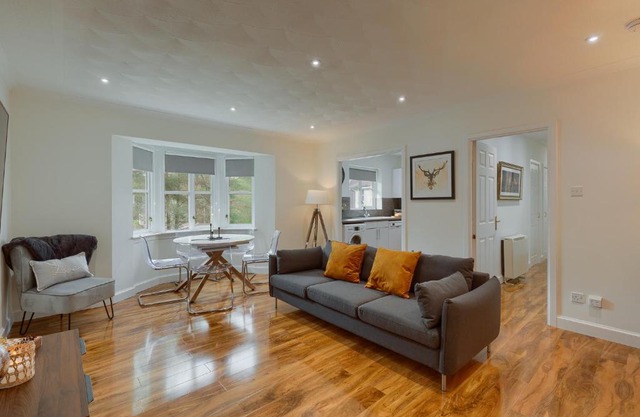 3 bedroom Windsor Garden apartment by Gleneagles