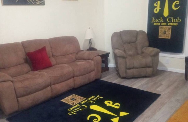 3 bedroom with free parking