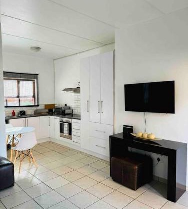 3-Bedrooms Apartment in Bushmill Amorosa