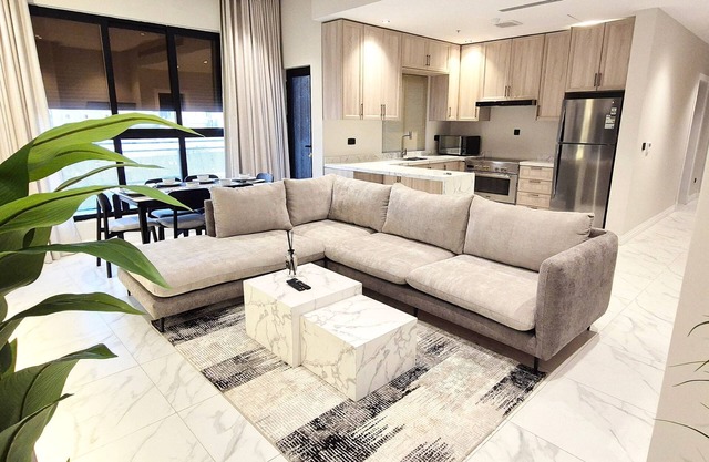 3 bedrooms aprt monthly rent