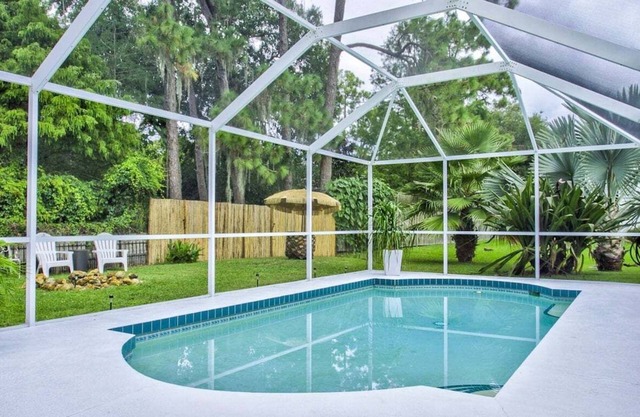 3 BR Pool Home In Nokomis - Close To Beaches - Tropical Escape