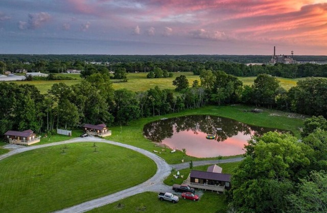 3 Cabins | Pond | Near Lake Egypt | Sleep 13 Total