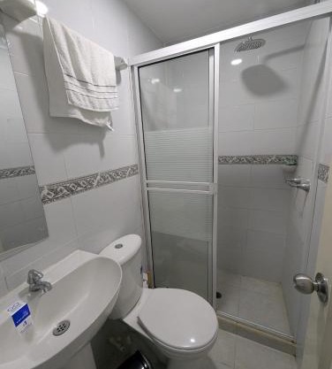 3 er piso apartamento ESPACIOSO
