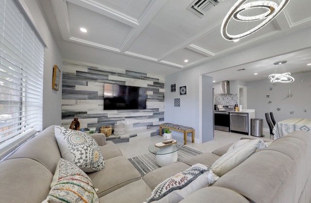 3 Mi to Beach: Home w/Outdoor Space in Hollywood