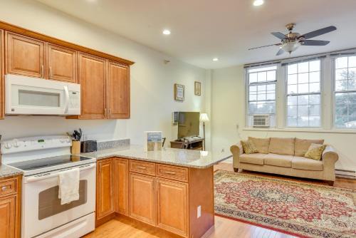 3 Mi to Warren Dunes Sawyer Getaway with Fireplace!