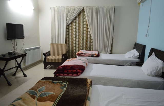 3 single bed with extra mattress