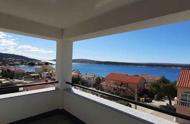 3 Zimmer Wohnung Neubau 100 Meter zum Strand