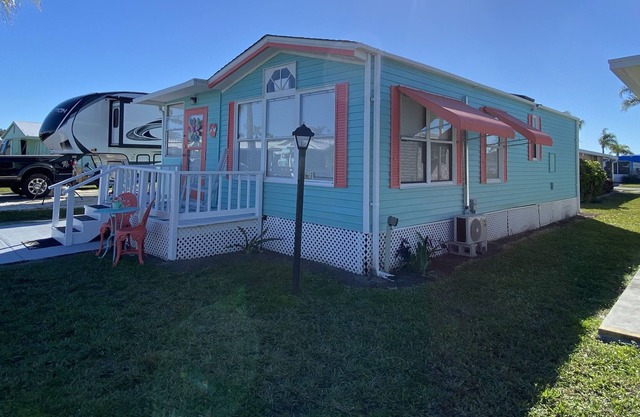 30-90 Mins. Away from FL Attractions and close to the Gulf Coast Beaches