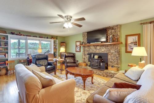 30 Acres of Mountainside Peace Home in Marble