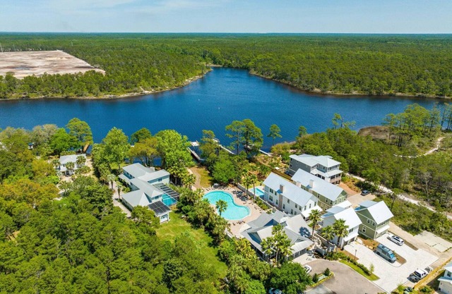 30A Beach House - Pelican's Rest by PHG