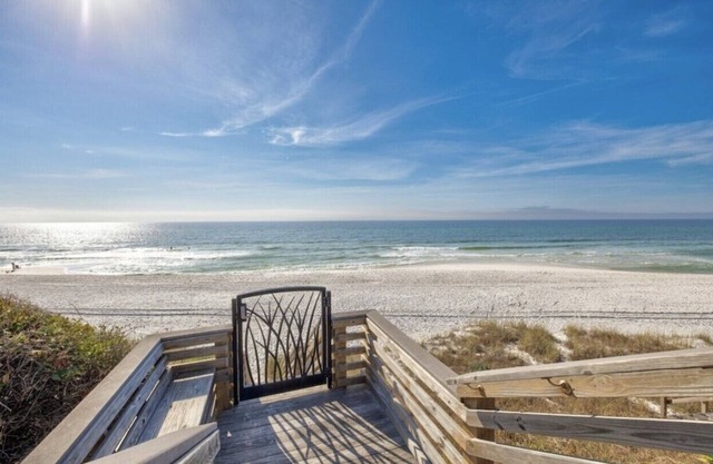 30A Gulf Side-60 Steps To Private Beach-7 Palms-Gated Community-Camp Creek Lake