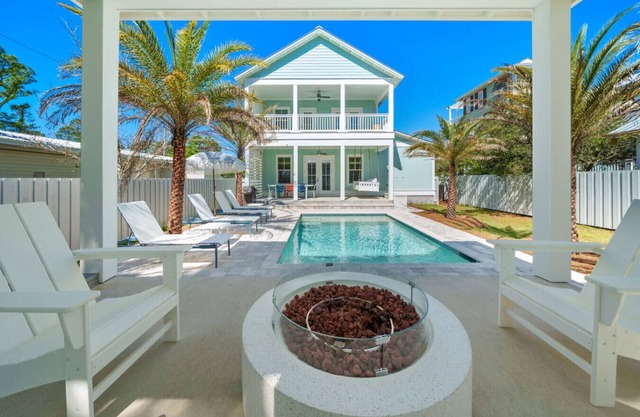 30A - Walk to Beach - Pool - Golf Cart - Bikes
