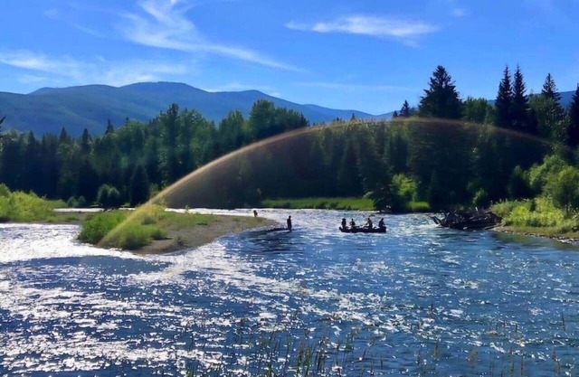 33% OFF - Swan River Retreat