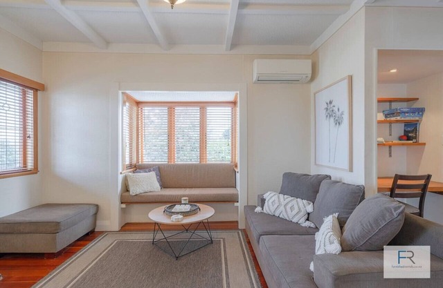 36 Esmond Road, Takapuna