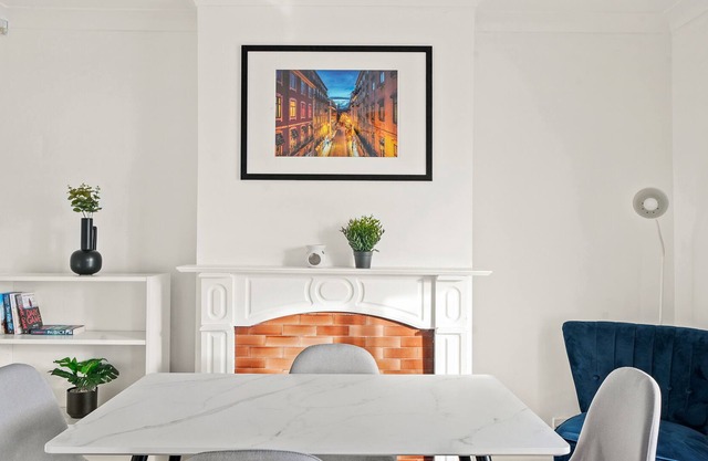 3bed Cozy House: Parking + Wifi