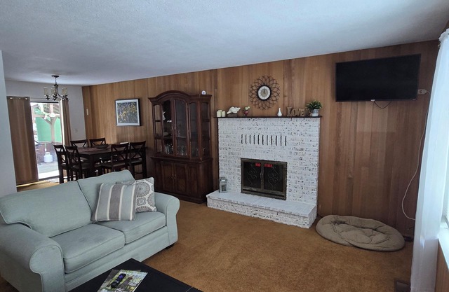 3bedroom cozy Home in Hope-BC