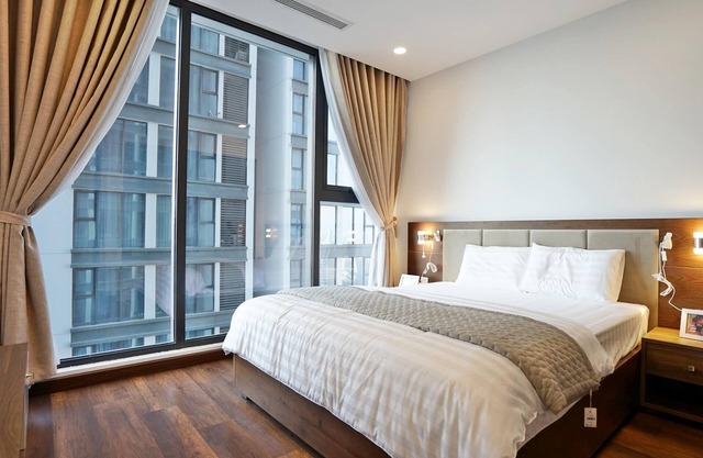 3BR APARTMENT *FEEL LIKE HOME* AT VINHOMES METROPOLIS #HANOI