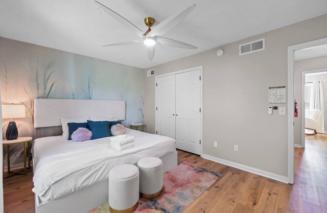 3BR Condo for 7 - Only 3 Miles to Ark Encounter!