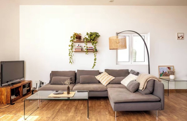 3BR designer villa, walking distance to beach