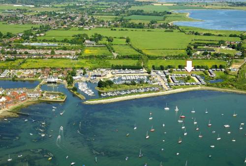 4 Avocet Quay , Emsworth