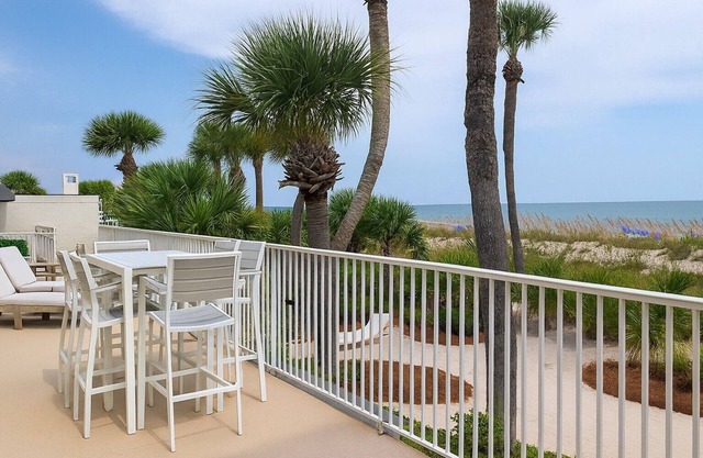 #4 Beach Villas One-of-a-Kind Oceanfront VILLA! Outdoor Living & No Elevators