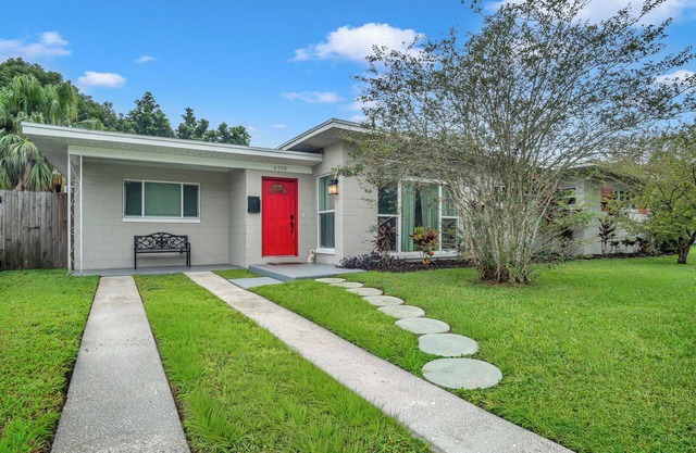 4 Bedroom 2 Bath Pet-Friendly Pool Home Orlando Airport