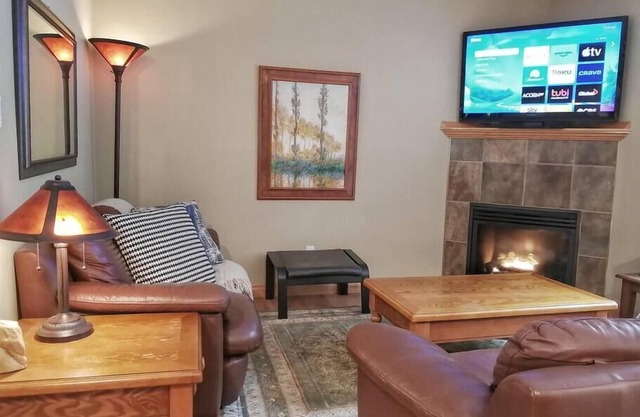 4 Bedroom 2.5 Bath Golf Townhouse in Radium