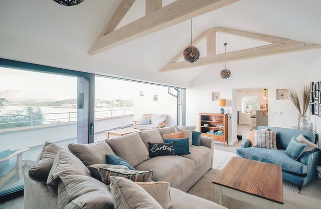 4 bedroom accommodation in Menai Bridge