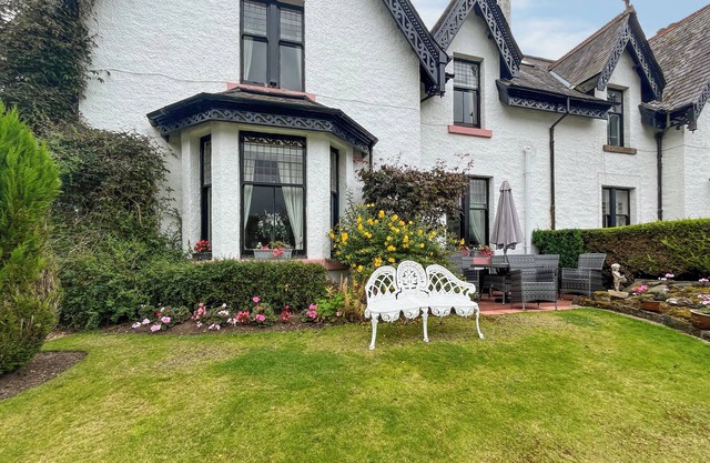 4 bedroom accommodation in Aberfeldy
