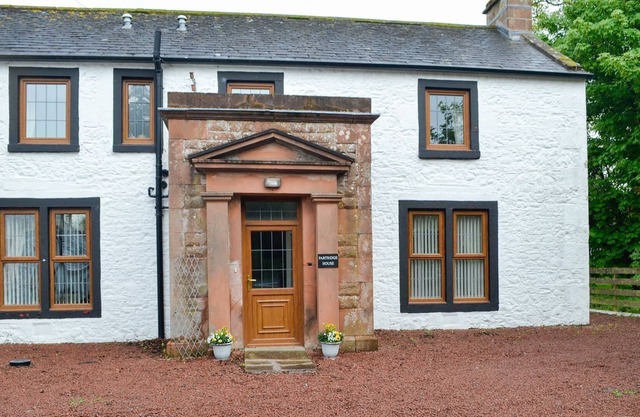 4 bedroom accommodation in Hangingshaw, near Lockerbie