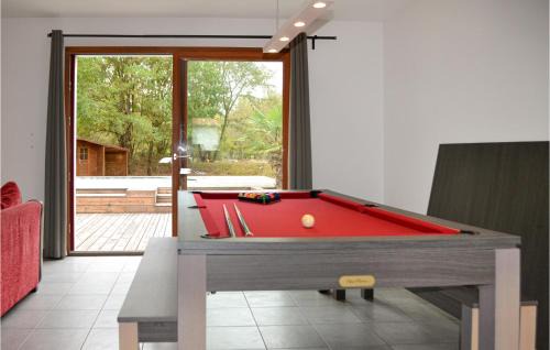 4 Bedroom Beautiful Home In Garein