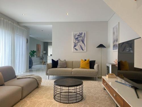 4 bedroom family home in Riverwood