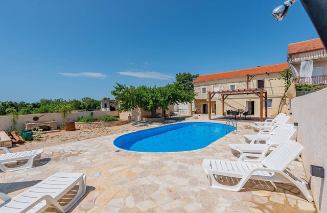 4 Bedroom Gorgeous Home