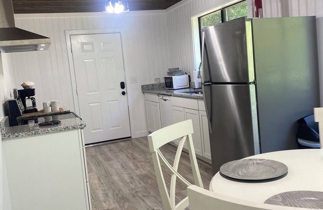 4-bedroom house in lovely Travelers Rest minutes from the Swamp Rabbit Trail.