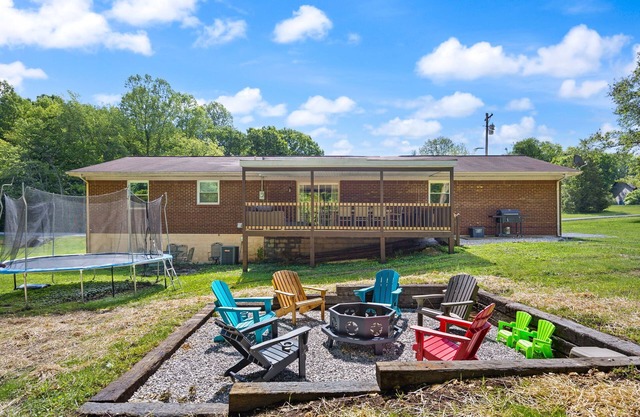 4 bedroom house WiFi/AC/deck/firepit/grill Laurel Lake/Cumberland Falls, Corbin