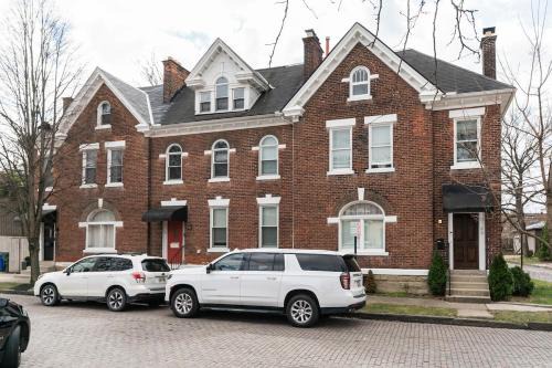 4 Bedroom Luxe home in Brewery District