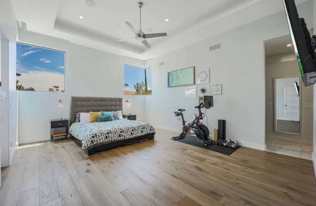 4 Bedroom McCormick Ranch Beauty with pool!