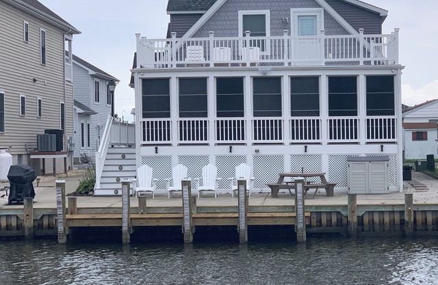 4-bedroom vacation home just 4 minutes drive to Ocean City Beach