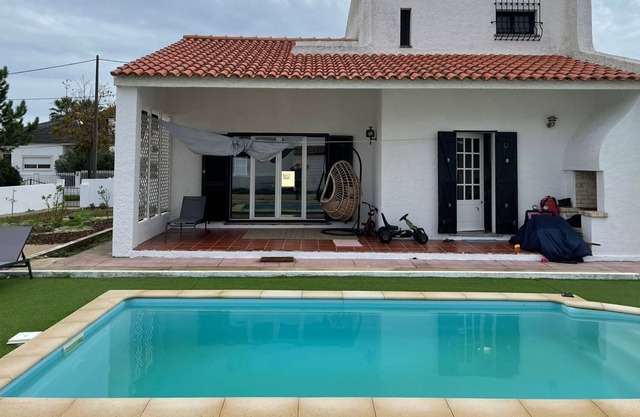 4 Bedroom Villa Swimming Pool near the beach
