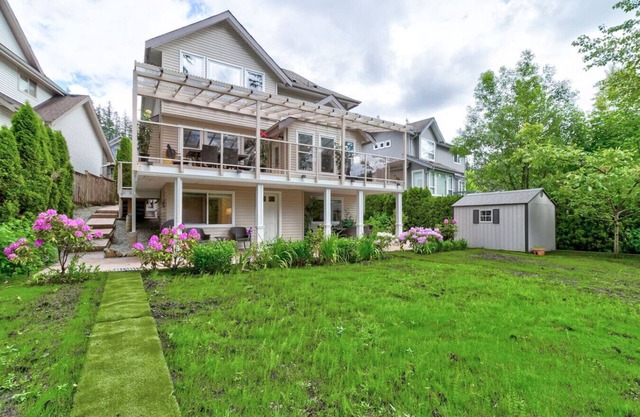 4-Beds Guest Suite: Comfort, Convenience, Nature