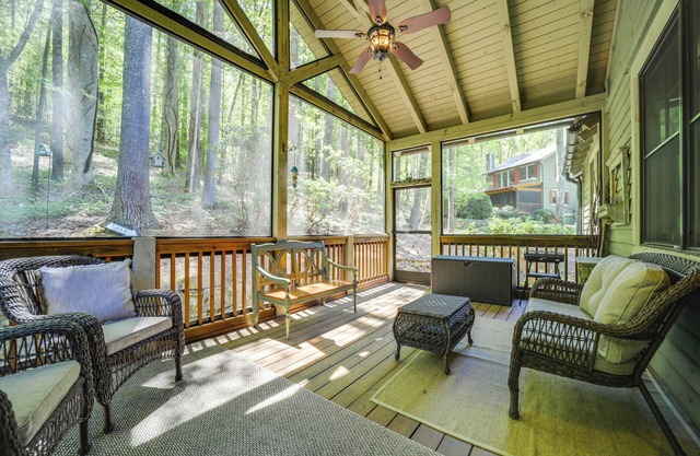 4 Mi to Lake: Tuckasegee Home w/Community Perks