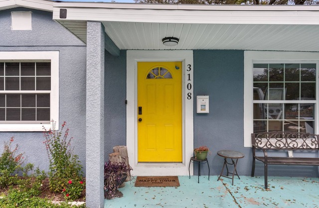 4 miles from Downtown Tampa B