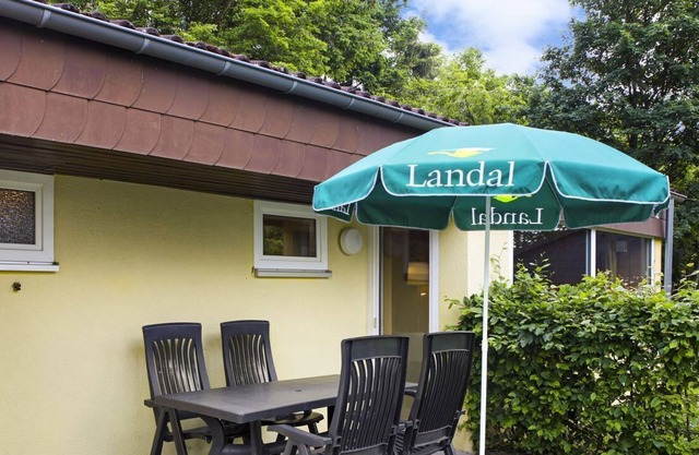 4-person bungalow - Extra accessible in the holiday park Landal Warsberg