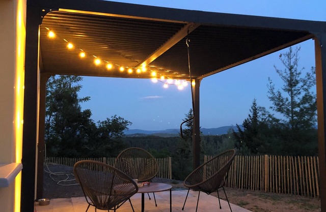 4-person gite with swimming pool