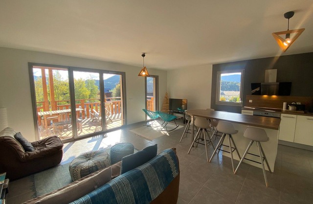 4-star apartment in Villard-de-Lans, 2 bedrooms, south terrace, parking and ski shuttle